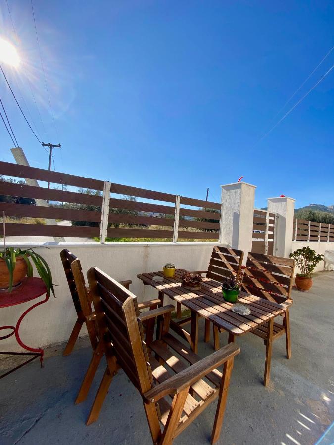 Mpanos Sea Apartment 2 Лутра-Ореас-Эленис Экстерьер фото